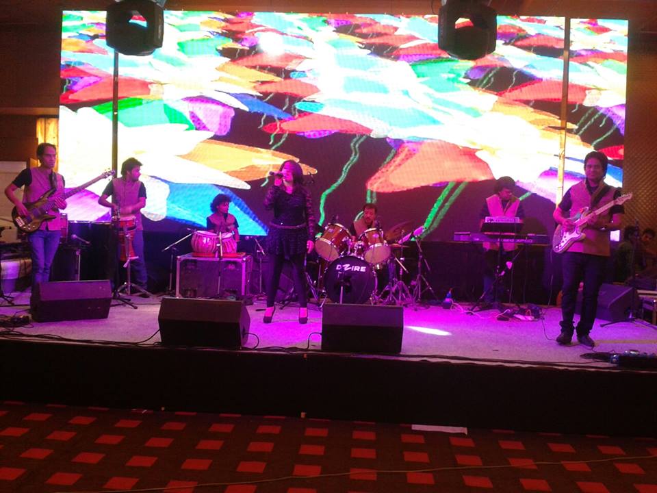 live bollywood singer mysore